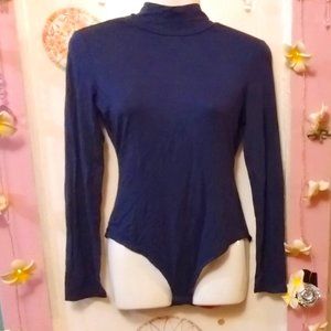 Laolasi (M) Collar Long Sleeve Bodysuit